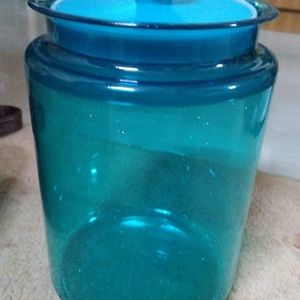 Tupperware jar